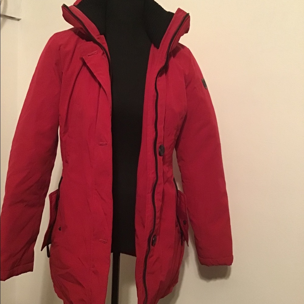Red puffer jacket - Picture 3 of 3